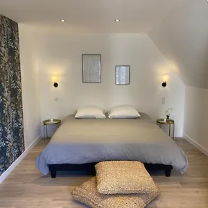https://latelier-dauguste.hotels-rhonealpes.com